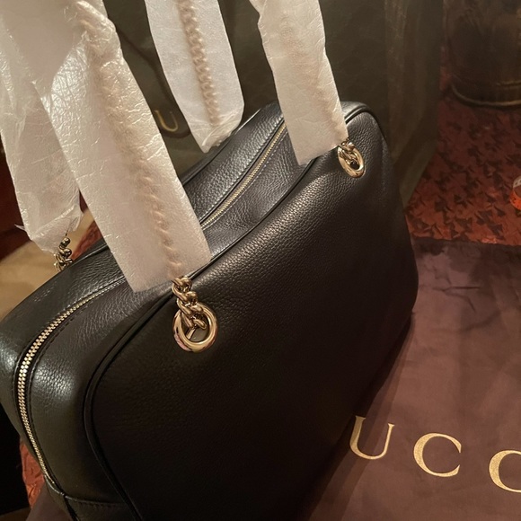 Authentic and Brand New Gucci Soho Chain Shoulder Handbag - Picture 3 of 13